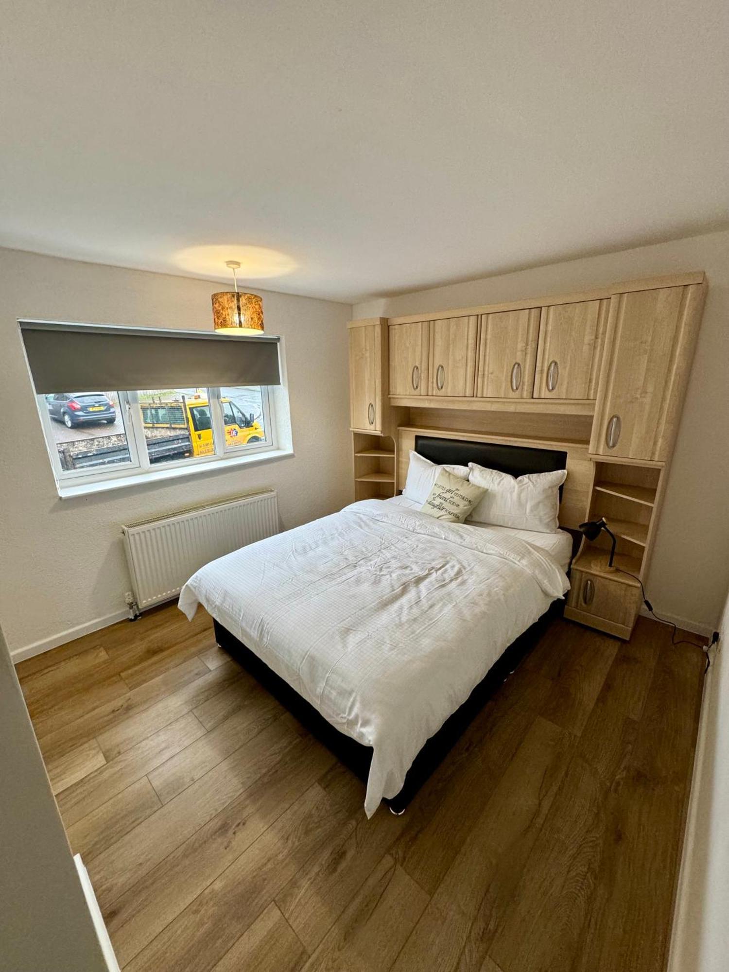Florina S House 4 Bedrooms Villa รูจลีย์ ภายนอก รูปภาพ